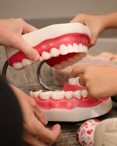 artificial mouth and teeth